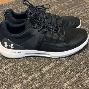 Under Armour never worn Hovr Rise
